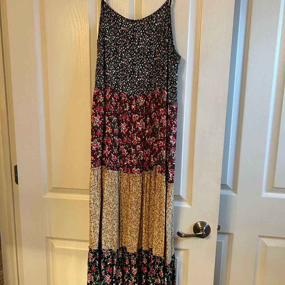 NATURAL LIFE Black and Red Tiered Maxi Sundress - Picture 5 of 5